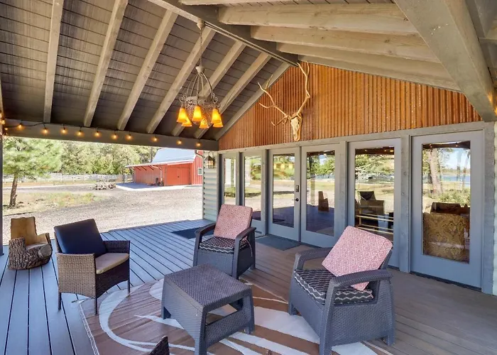 Fire Pit & Grill: Waterfront In Lakeside! Casa vacanze *